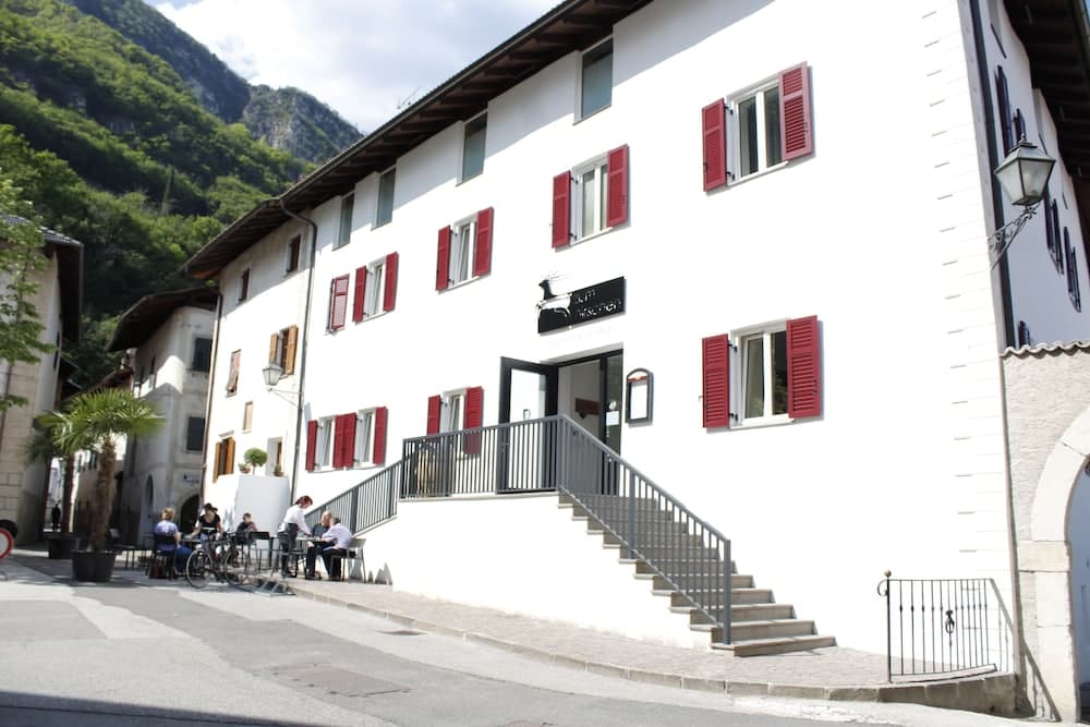 Hotel Ristorante-Pizzeria Al Cervo