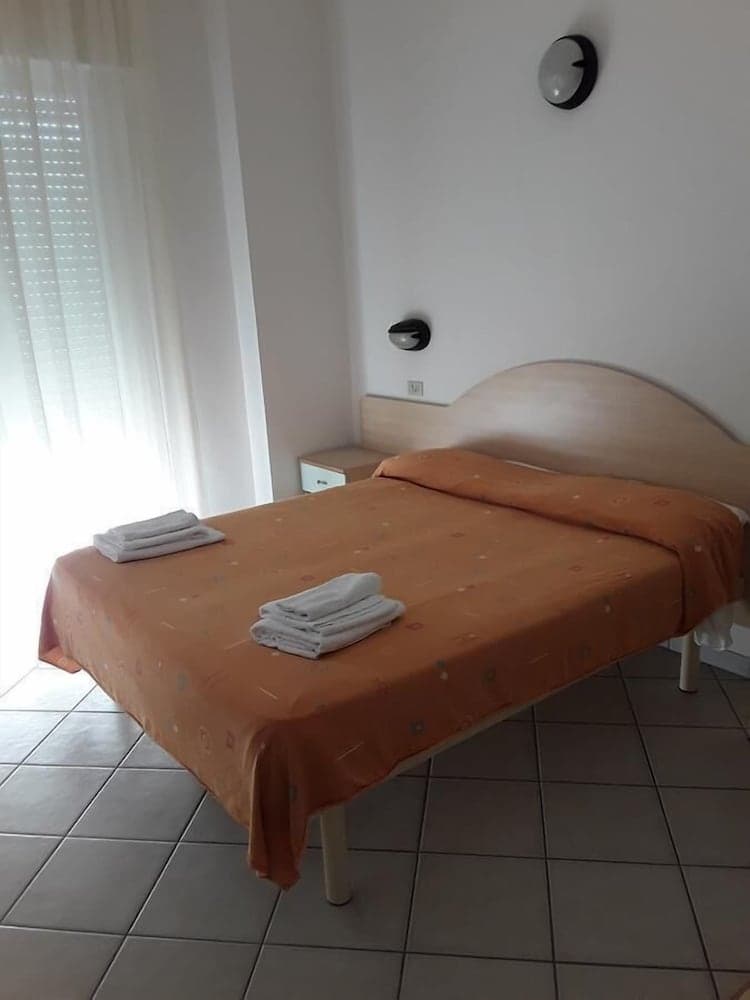 Hotel Elis