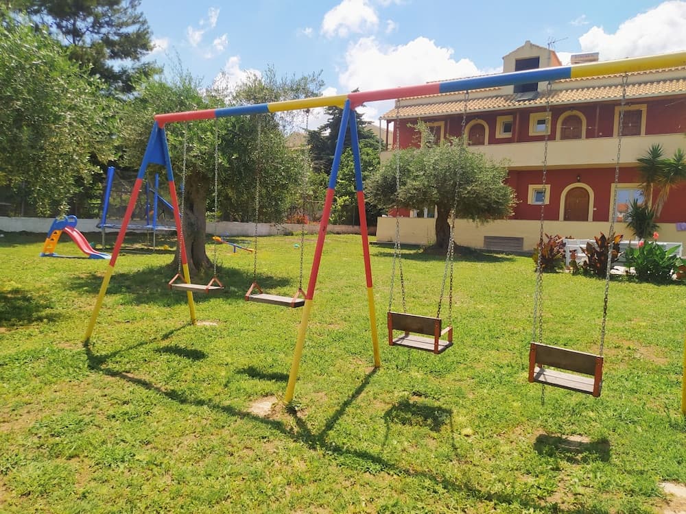 Olive Garden Studios & Apts