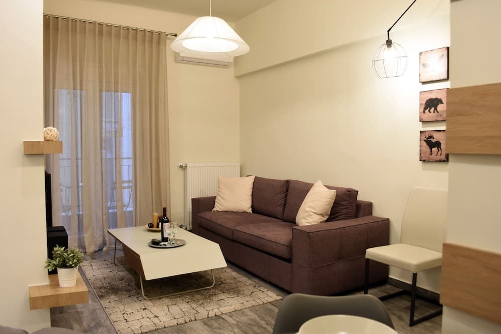 Lotus Deluxe Apt Must