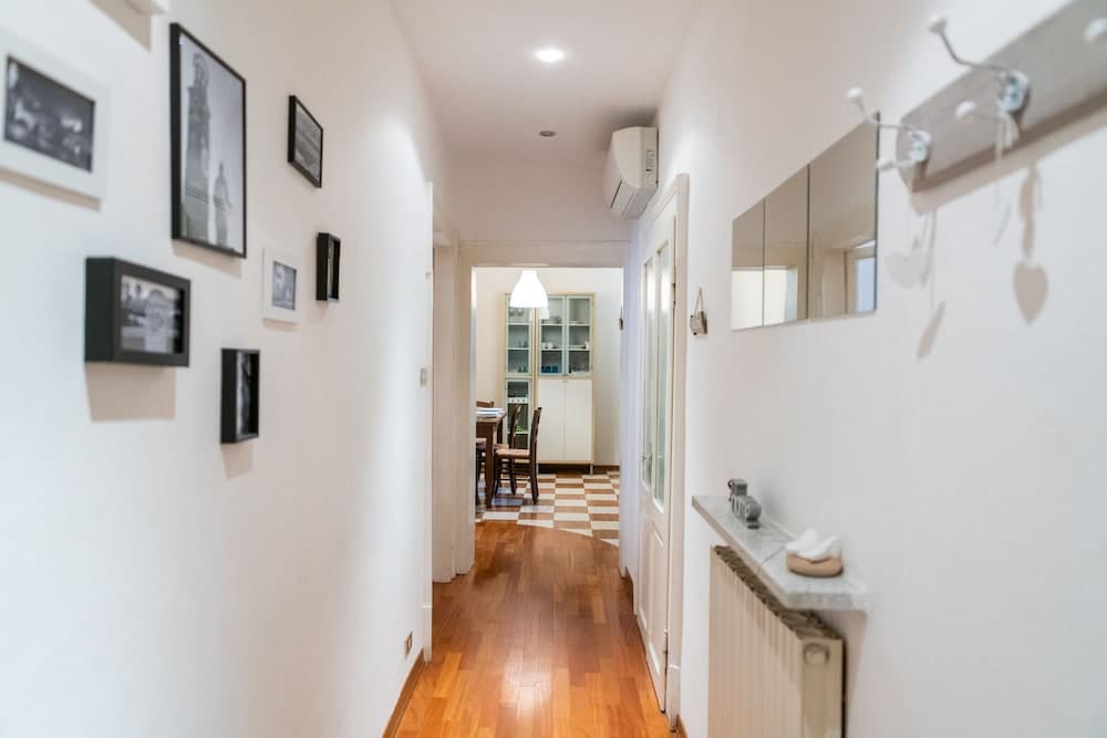 Τhe welcoming Rocchetto residence at 25m from P. Erbe