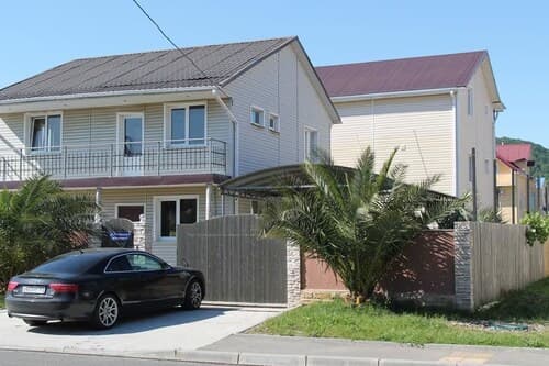 Mirniy Sun Cottage