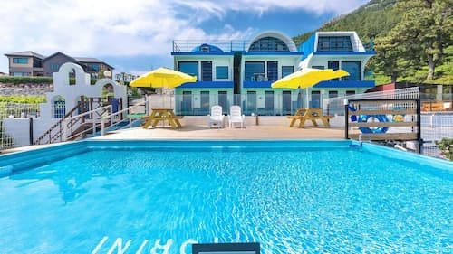 SANTORINI N Pension