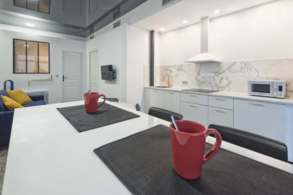 Villa Lafaille Apartment Hotel By J