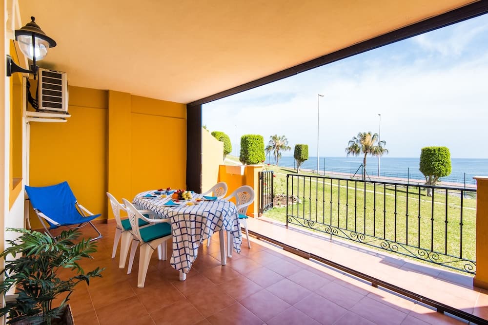 RentAndHomes Carvajal Playa