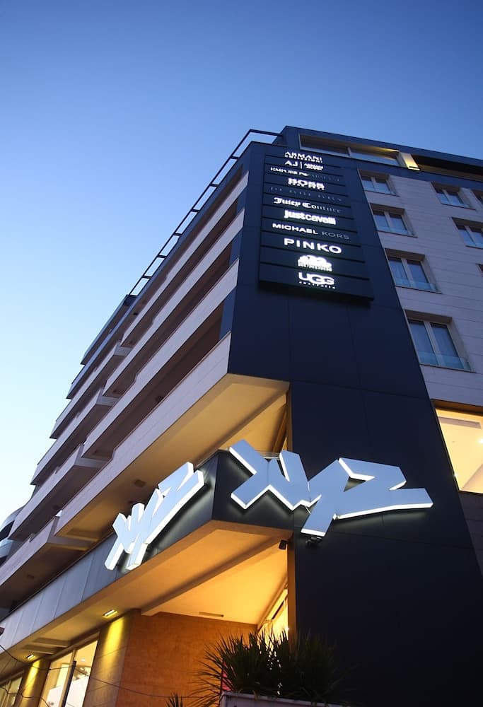 Sky View Luxury Apartments