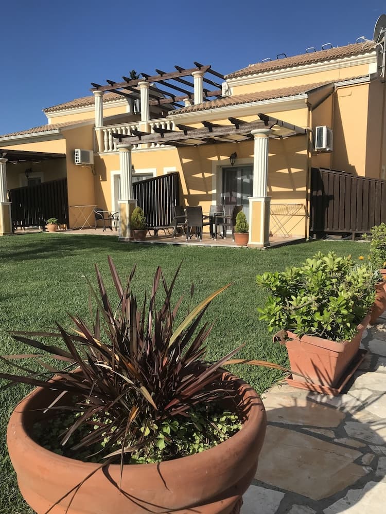 L'Eremo Luxury Apartments