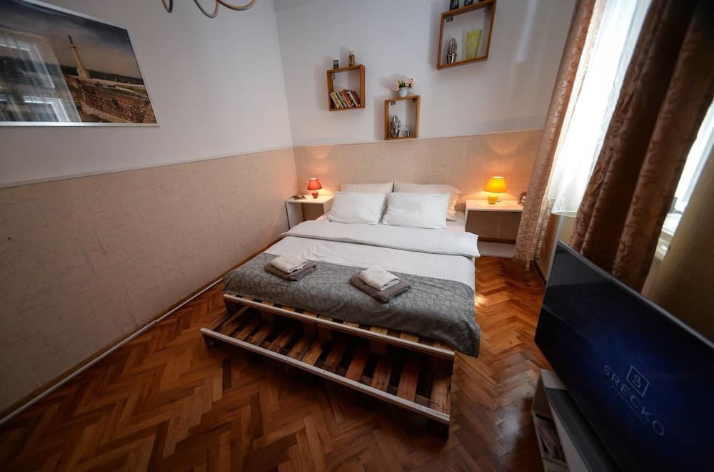 Srecko Apartment