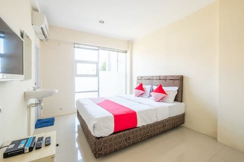 OYO Collection O 935 Bongo Residence