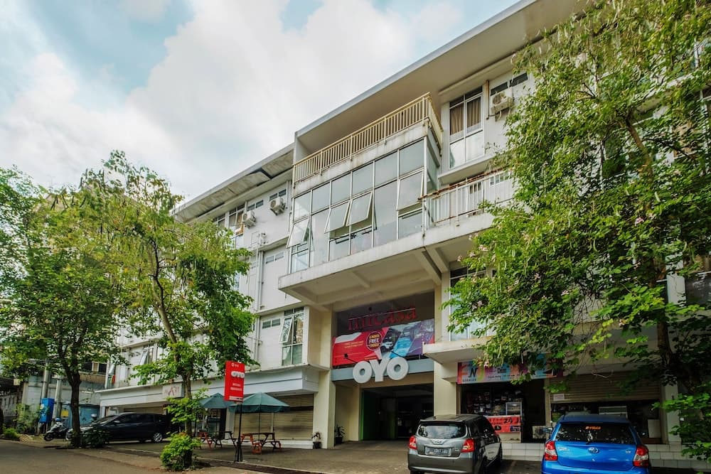 Collection O 818 Micasa Residence
