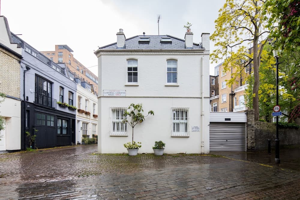 Cornwall Gardens by Lime Street