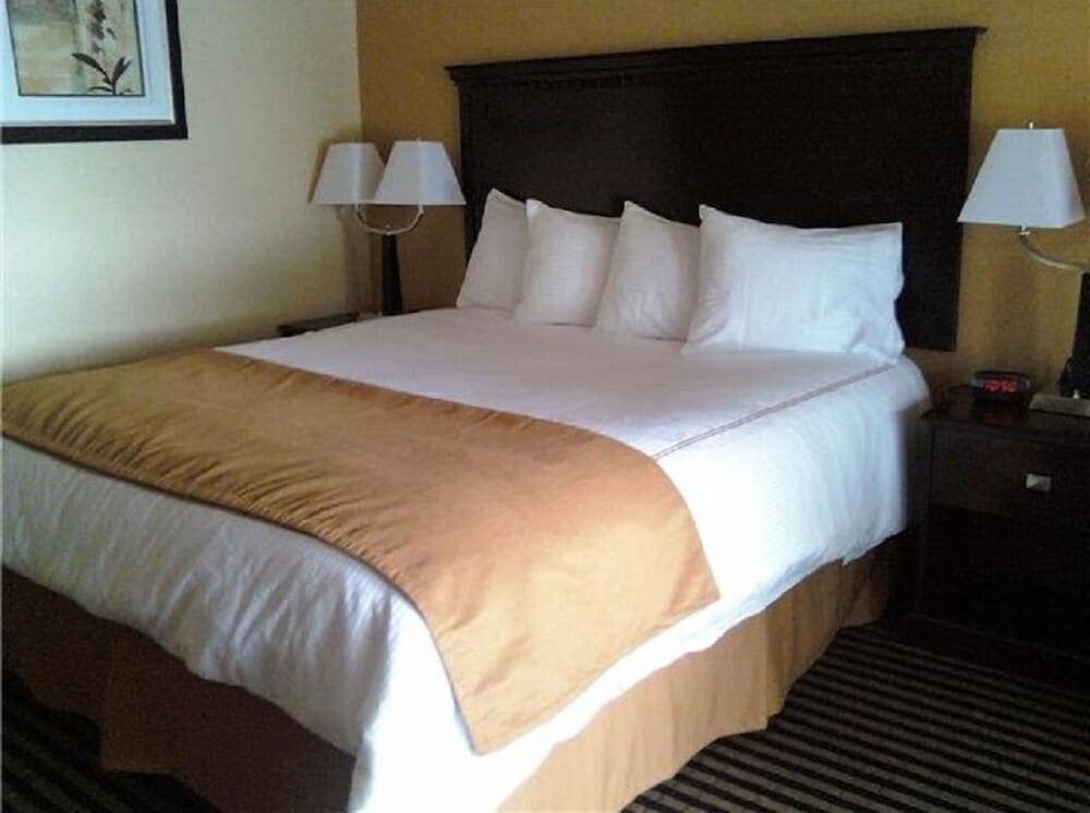 Howards On The River