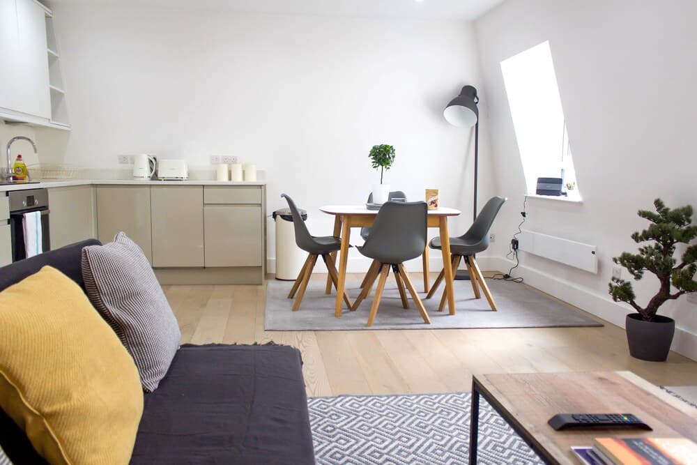 Cosy Two Bed in Islington