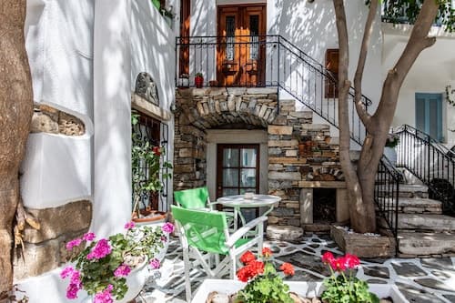Arco Naxos Luxury Apartments