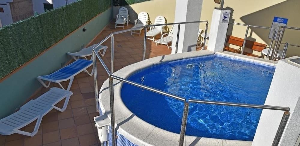 Apartamento con piscina comunitaria para familias