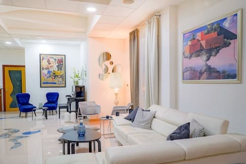 Piccadilly Suites and Rooms