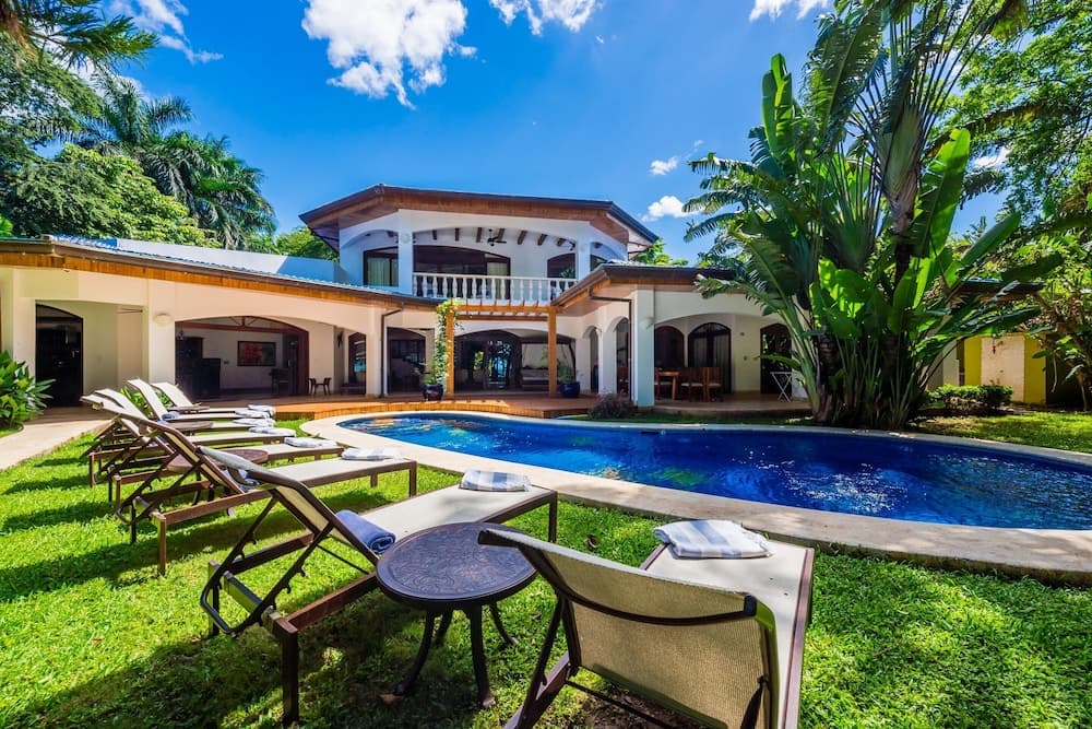 Blue Jewel Oceanfront Private Villa
