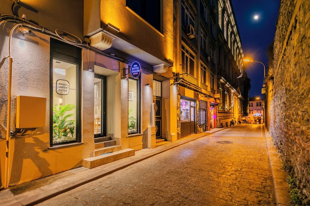 Royal Taksim Suites