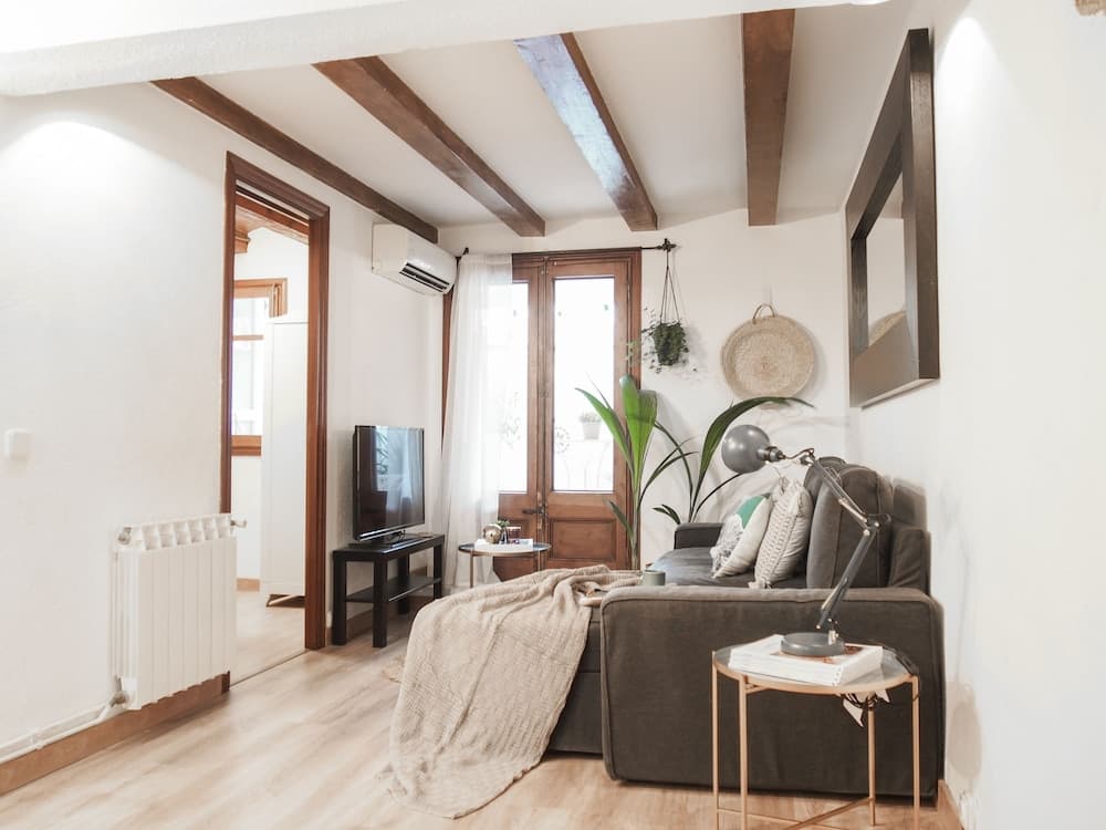 Aragó large and cozy 3br apartment