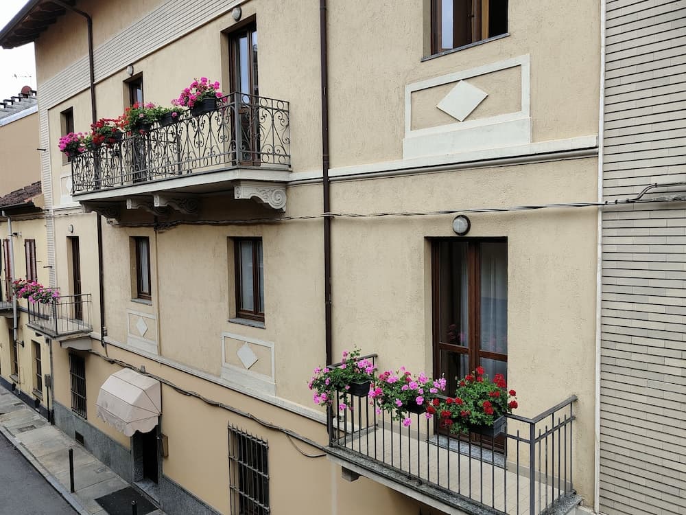 Konaklama yerinin ön cephesi