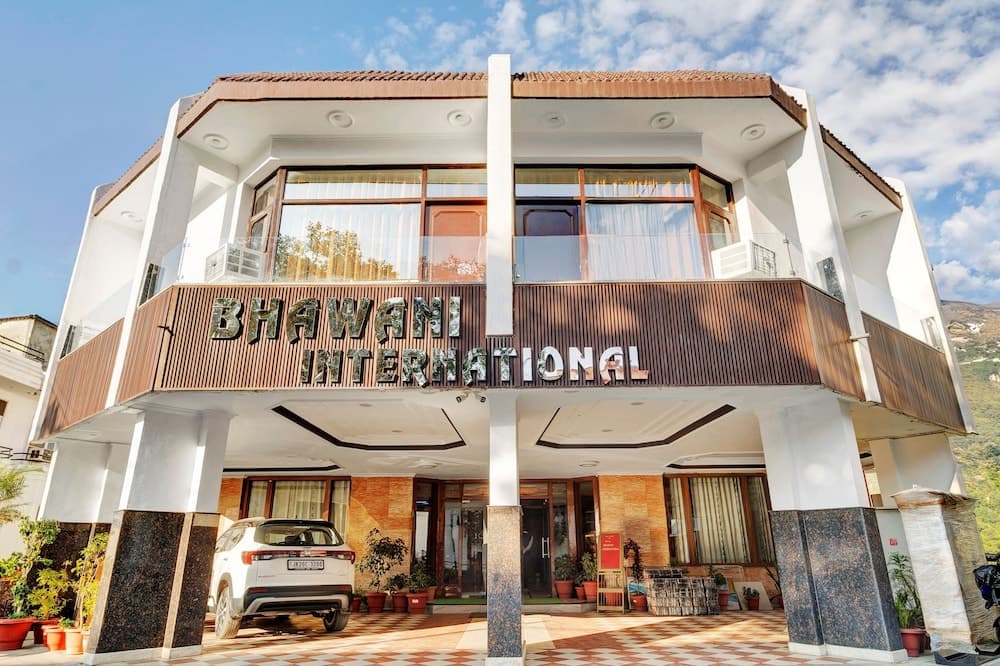 Konaklama yerinin ön cephesi