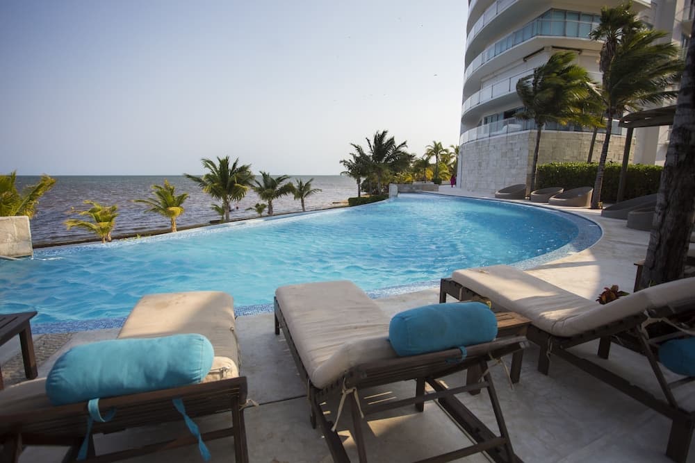 Beautiful Beachfront Apartments