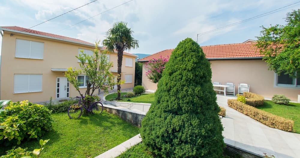 House Agava