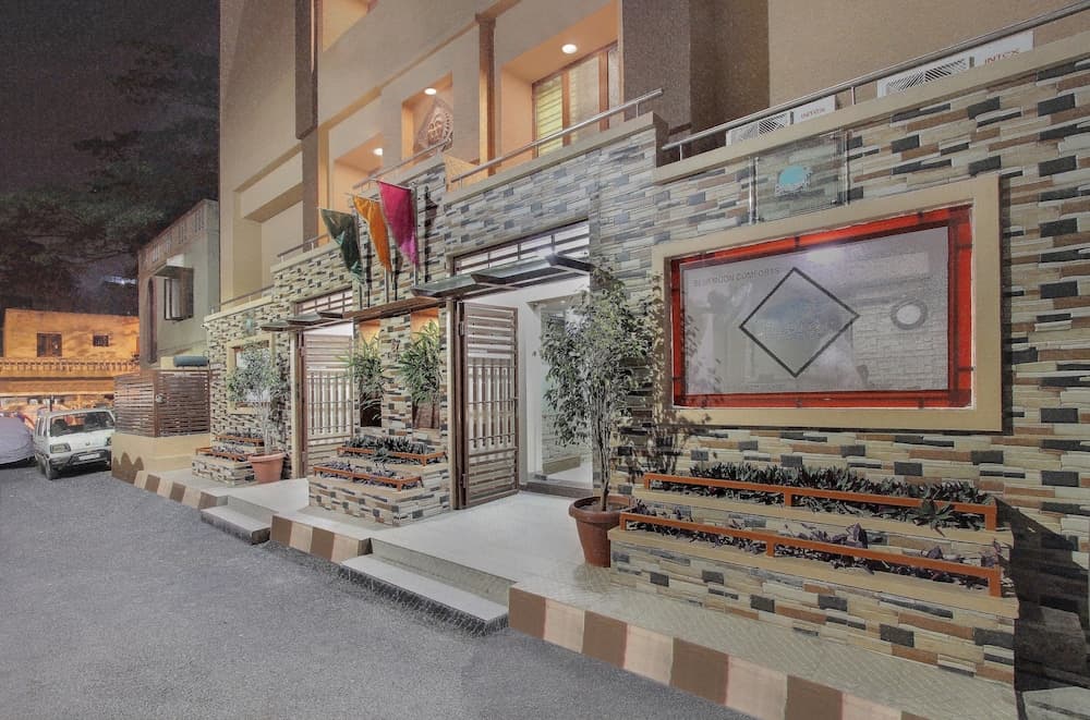 Konaklama yerinin ön cephesi