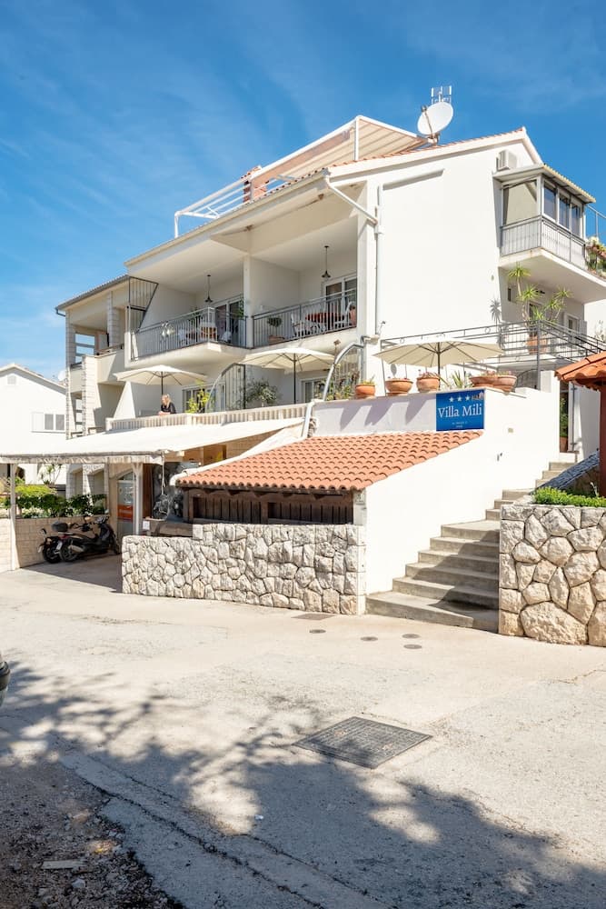 Villa Mili