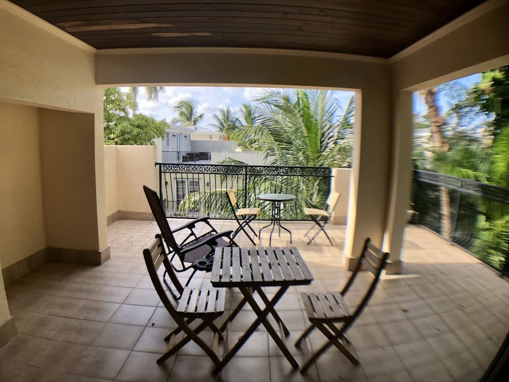 Huge House in Fort Lauderdale - 819