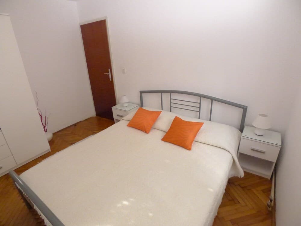 Three Person Apartment Near the Beach