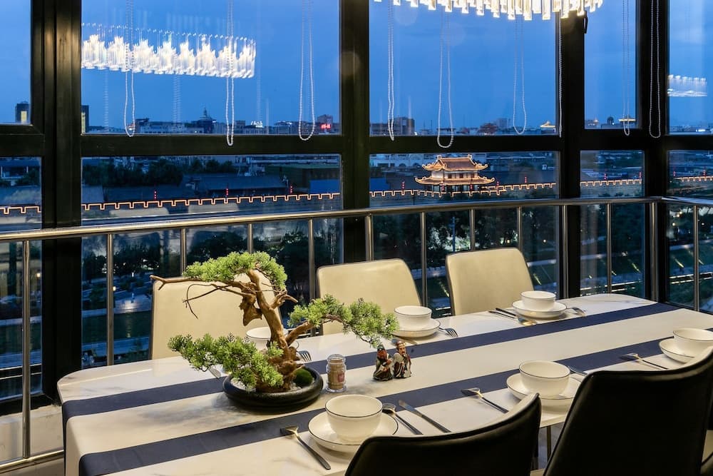 Xi'an City Center View Apartment