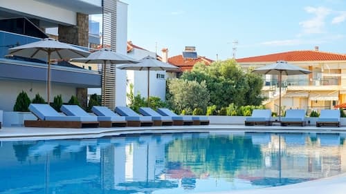 Agnes Deluxe Hotel