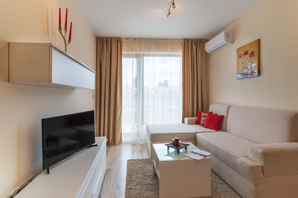 Varna South Bay Apart Complex