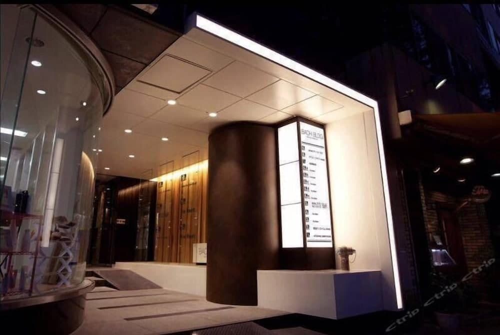 Dian Hotel Namba - Hostel