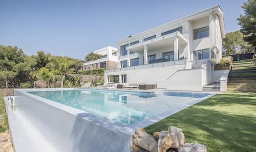 Exclusive Tamarit Villa TH 85