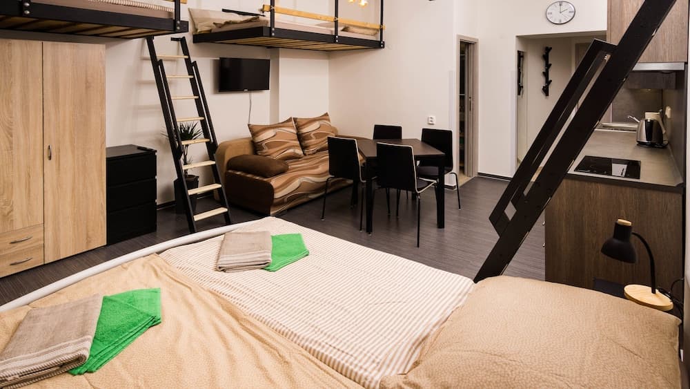 Flying Bed Apartment close to Castle