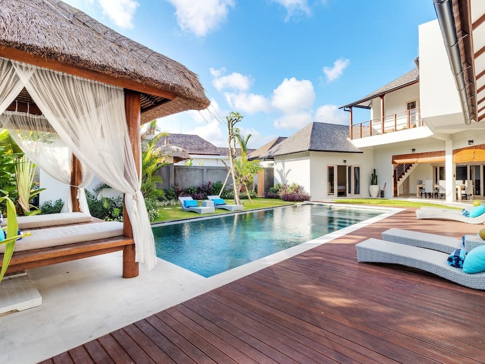 Hiburan Villas by Villa Finder