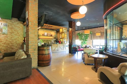 Labuana Homestay and Cafe Garden Makassar
