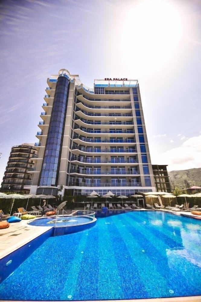 Era Palace Gonio