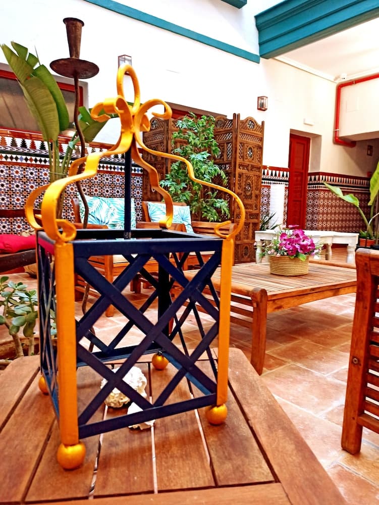 Vivian's Guest House