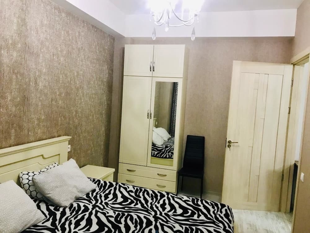 Apartment on Berbuki str.