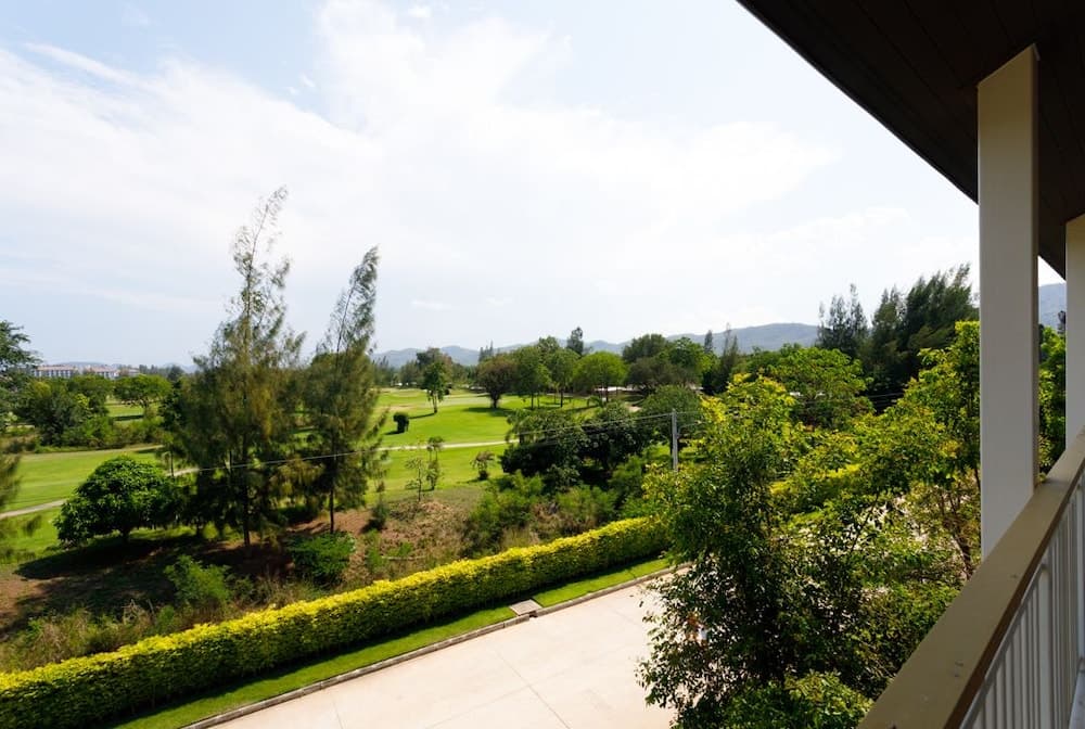 Autumn Seaview Huahin Condominium