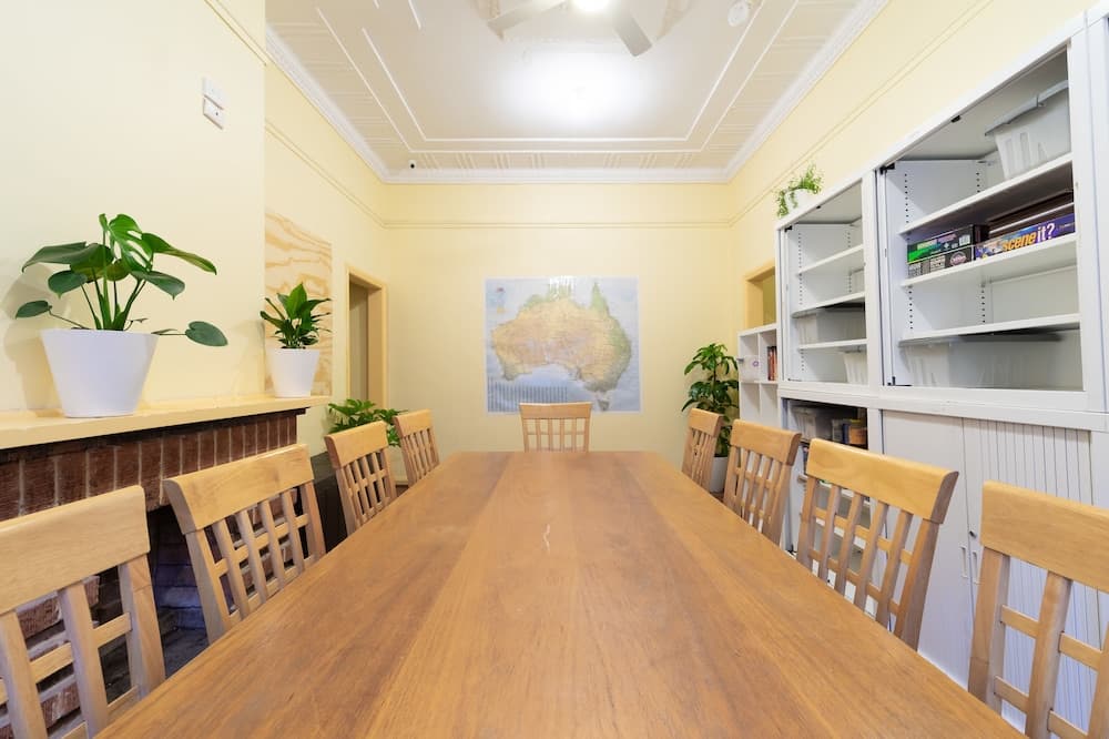 myOZexp Aberdeen Lodge - Hostel
