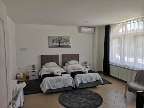 Marko Airport Rooms