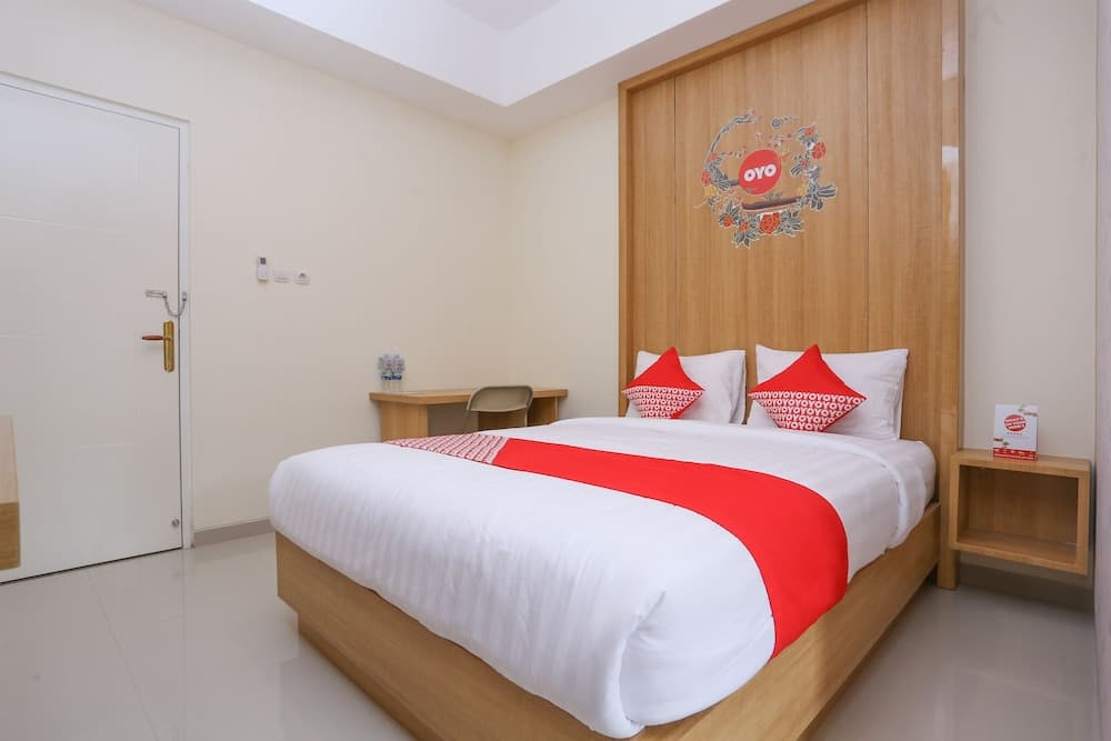 OYO 999 Garuda Guesthouse