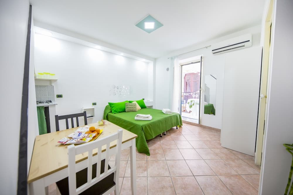 Solemar Sicilia - Studio Cefalù 1