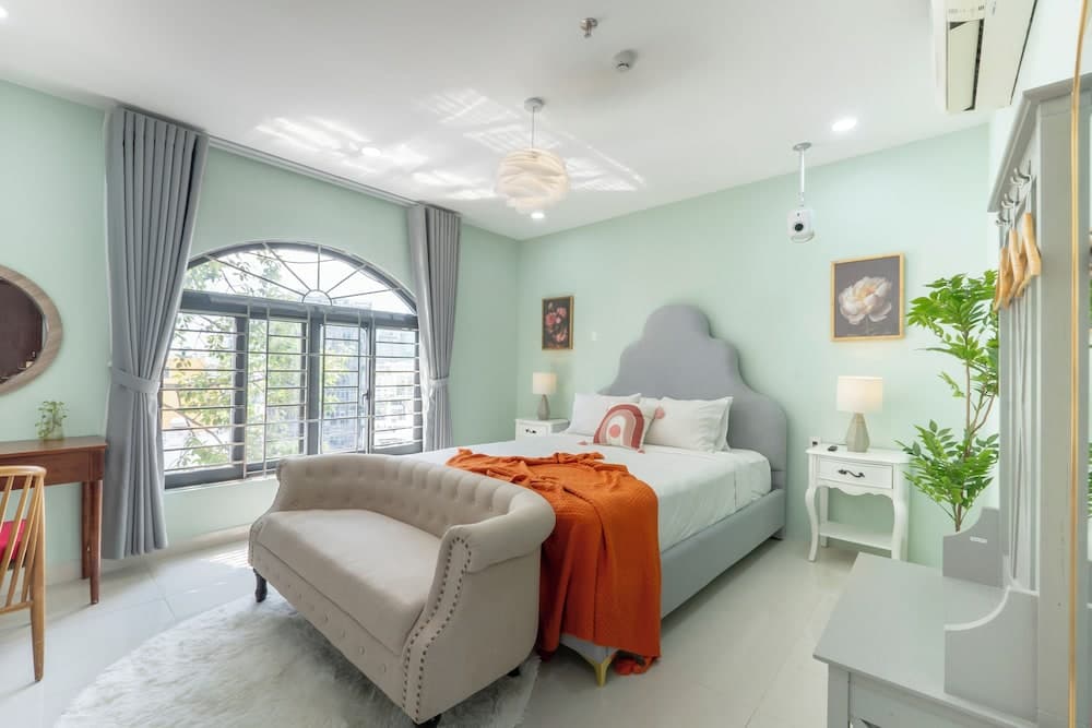 AMILA NGUYEN HUE HOTEL by SAZI