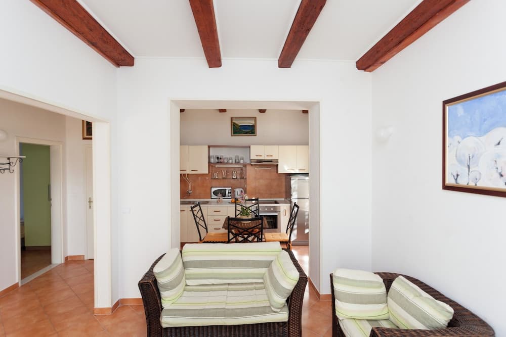 Hedera Estate, Hedera A26