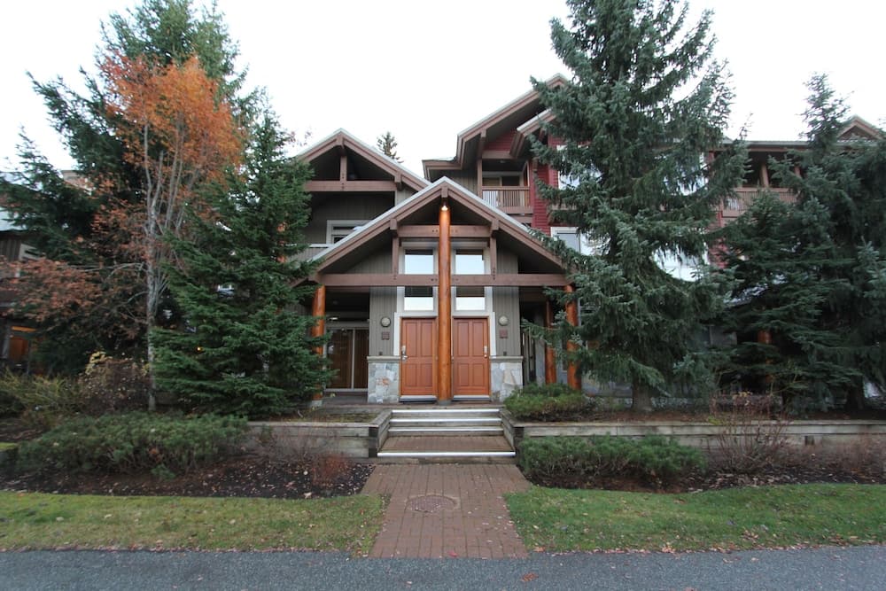 Symphony Condos by Whistler Retreats